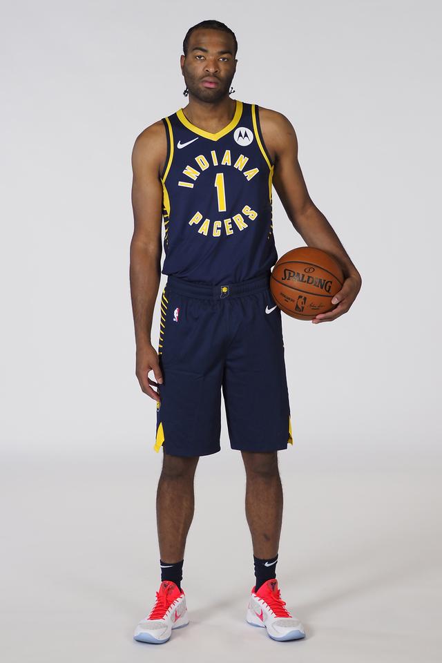 费尔南德斯 费尔南德斯