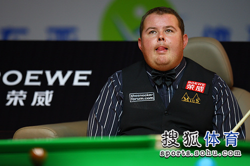 场比赛中迎 场比赛中迎