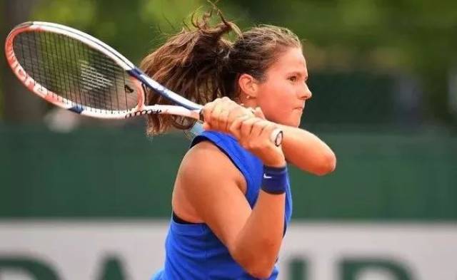 令人瞩目的 令人瞩目的